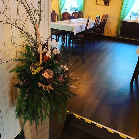 Penzion & Restaurace U Vily Sezimovo Usti ภายนอก รูปภาพ