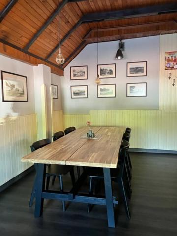 Penzion & Restaurace U Vily Sezimovo Usti ภายนอก รูปภาพ